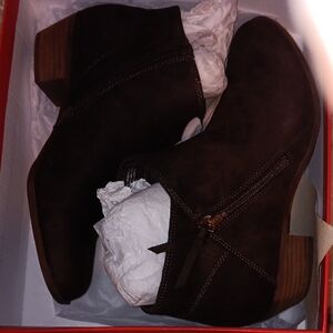 Wonderly Dark Brown Ankle Booties